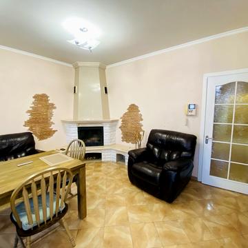 Травневий пров., 4