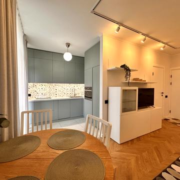 Західна вул., 12