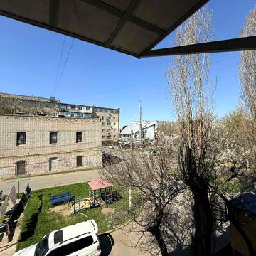 Захисників України вул. (1-го Травня), 11