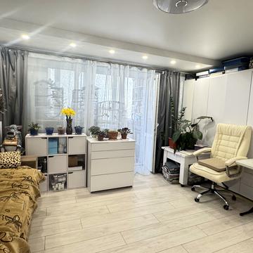 Русанівська набережна вул., 22