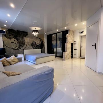 Рибальська вул., 8