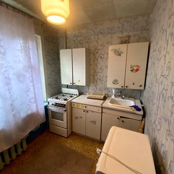 Дмитра Вишневецького вул., 32