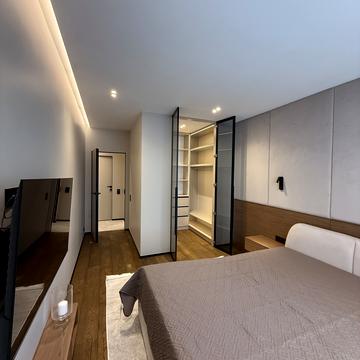 Пасічна вул., 84