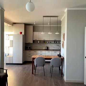 Карла Мікльоша вул., 20-Б