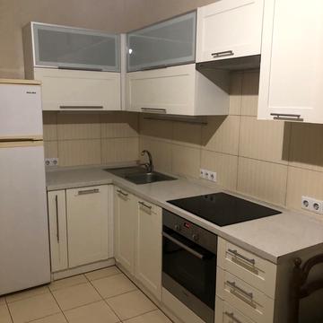 Єлизавети Чавдар вул., 1