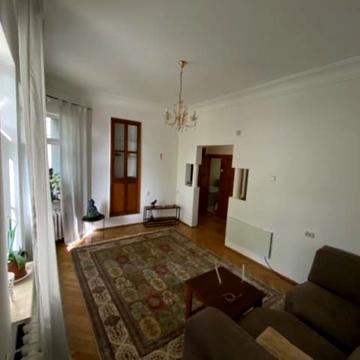 Івана Мазепи вул. (Січневого Повстання), 3