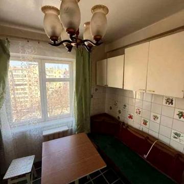 Євгена Коновальця вул. (Щорса), 35