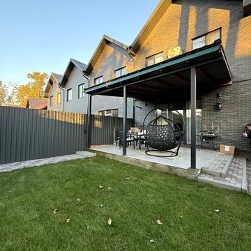 Полтавська вул.