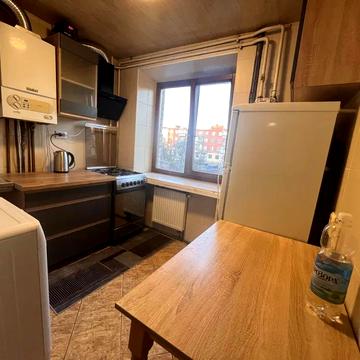 Петра Калнишевського вул., 17а