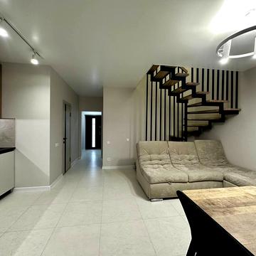 Весняний провулок