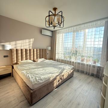 Джона Маккейна вул. (Івана Кудрі), 7