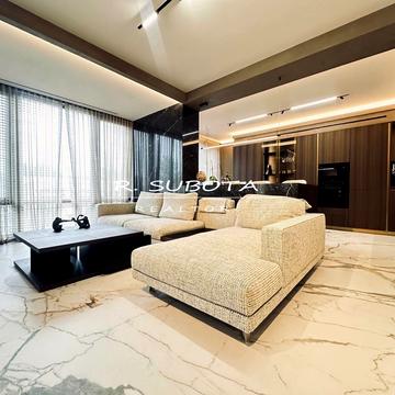 Соборна пл. (Жовтнева), 8