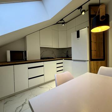 Северинівська вул. (Жовтнева), 105-М