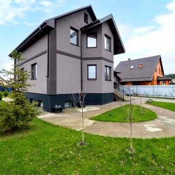 Дніпровська