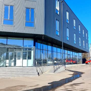 Залізнична вул., 1