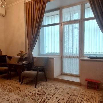 Антоновича вул. (Горького), 25