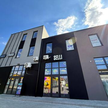 Михайла Грушевського вул., 6