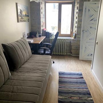 Івана Франка вул., 16/2