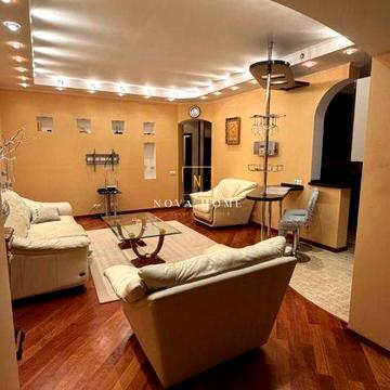 Івана Маряненка пров., 7