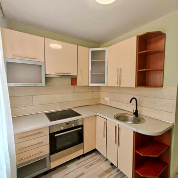 Індустріальний просп. (Фрунзе), 57