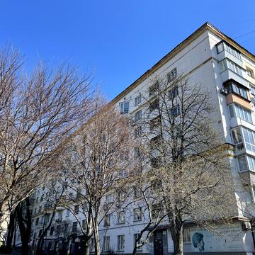 Миколи Міхновського бульв. (Дружби народів), 32