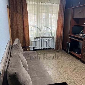 Олександра Лазаревського вул. (Мініна), 8