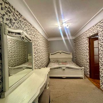 Науки просп. (Гагаріна), 12