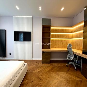 Гетьмана Мазепи вул., 140-А