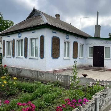 Першотравнева, 3