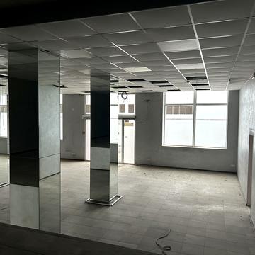 Хантадзе вул., 1