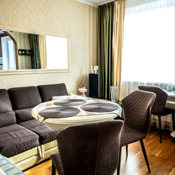 Велика Кільцева вул., 136