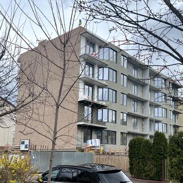 Райдужна вул., 137