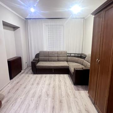 Сніжна вул., 7