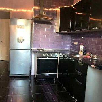 Середньофонтанська вул., 30