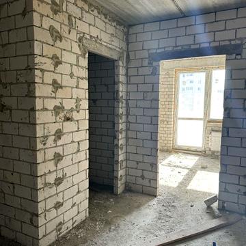 Миру вул., 49