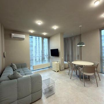 Тадея Рильського бульв., 4