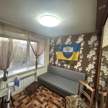 Захисників України вул. (1-го Травня), 8