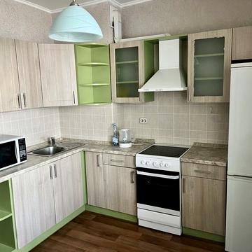 Григорія Ващенка вул., 1