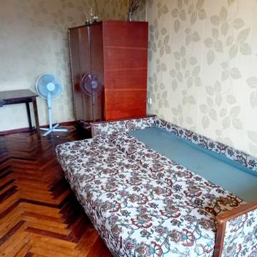 Ніжинська вул., 28/32