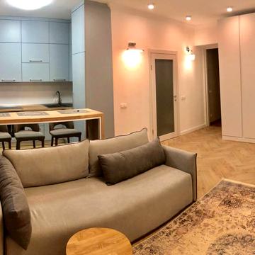 Інститутська вул., 18-Б