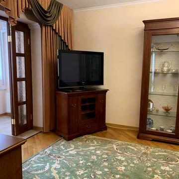 Тростянецька вул., 7-В