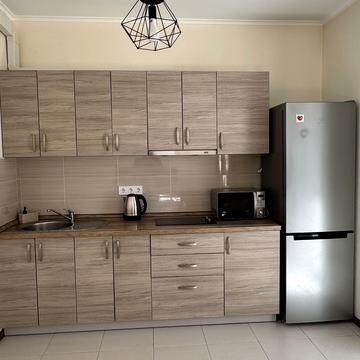 Сімї Кульженків вул. (Петра Дегтяренка), 37