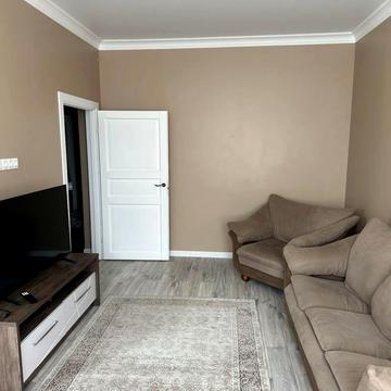 Джона Маккейна вул. (Івана Кудрі), 39-А