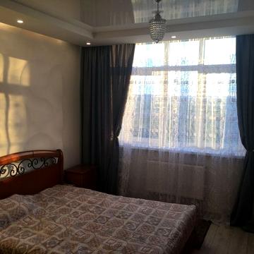 Воскресенська вул., 12-А