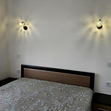 Яблунева вул., 1/2