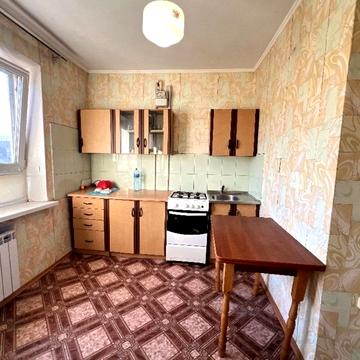 Героїв просп., 4