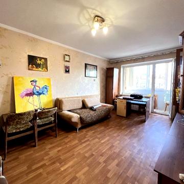 Героїв просп., 4