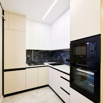 Клубна вул., 12-Б