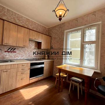 Ревуцького вул., 18-А