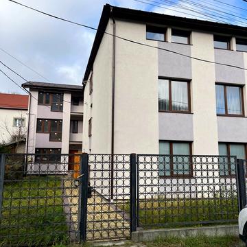 Миколи Голубця вул. (), 41